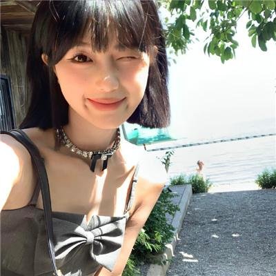 一个人的皮影戏