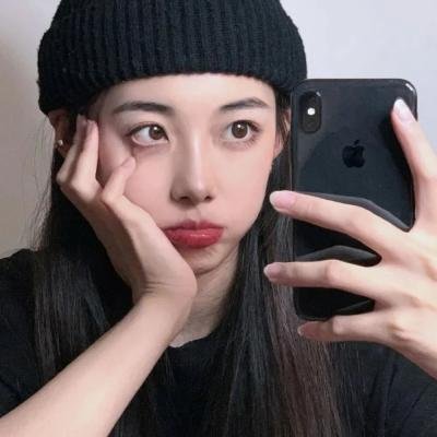 一亲芳泽